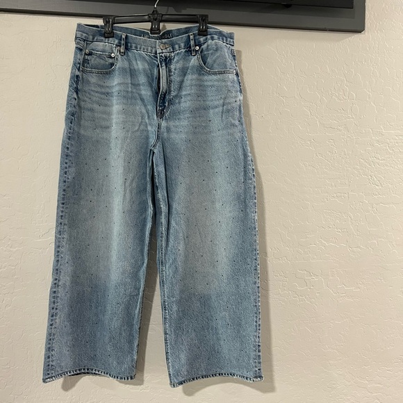 American Eagle Outfitters Light Blue Relaxed Women’s Jeans with Sparkles - Picture 1 of 5